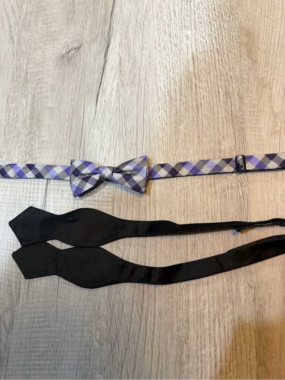 jf j.ferrar Purple & Gray Check Pre-Tied Bow Tie with Black Self-Tie
